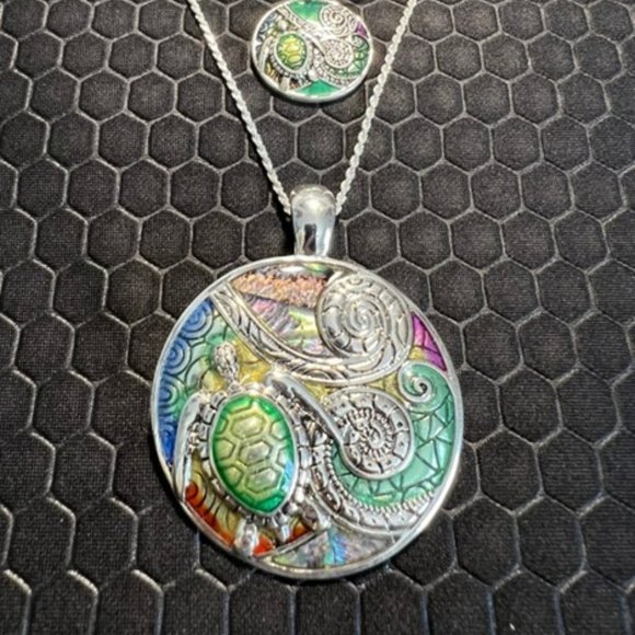 Turtle Necklace and Earring Set Multicolored 18K White Gold Plated - Picture 1 of 1